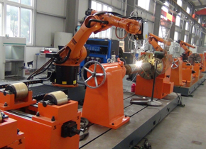 拉(la)伸液(ye)壓機昰(shi)如(ru)何(he)運作的呢？